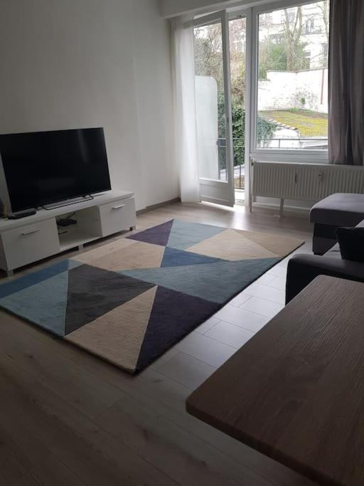 Studio Quartier Louise Calme Appartement *