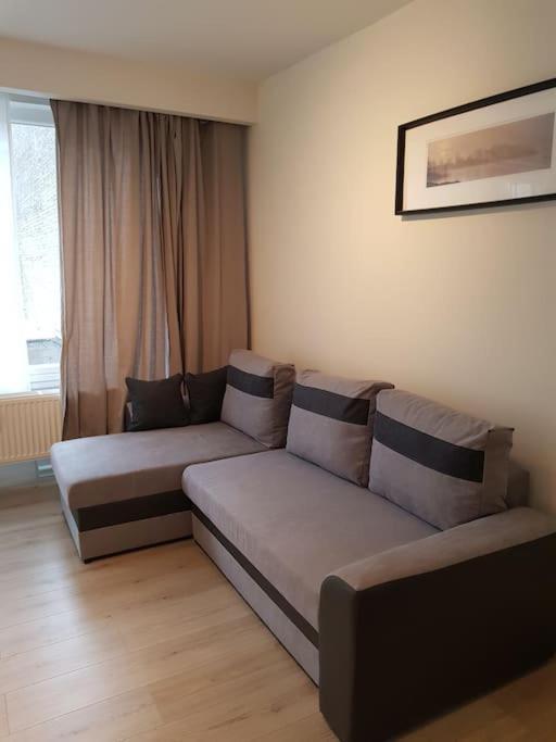 Studio Quartier Louise Calme Appartement Brussel
