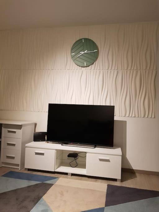 Appartement Studio Quartier Louise Calme